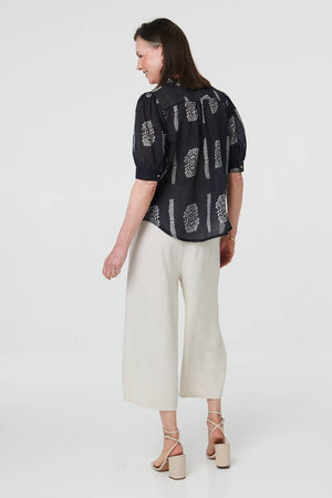 Black | Abstract Tie Front 1/2 Sleeve Blouse