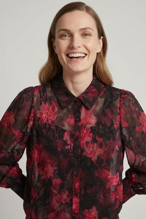 Red | Floral Long Sleeve Curve Hem Shirt : Model is 5'6