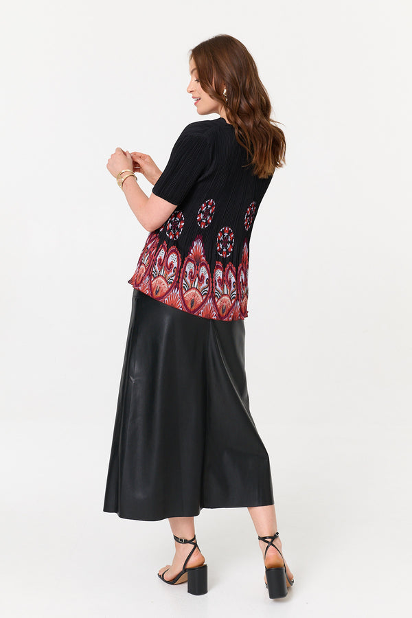 Black | Printed Short Sleeve Pleated Top