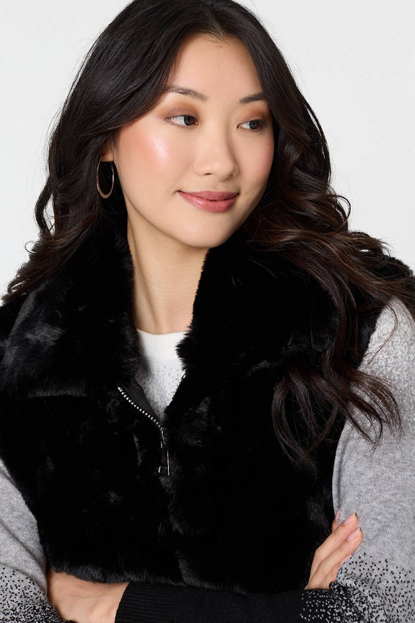 Black | Faux Fur Sleeveless Tie Waist Gilet
