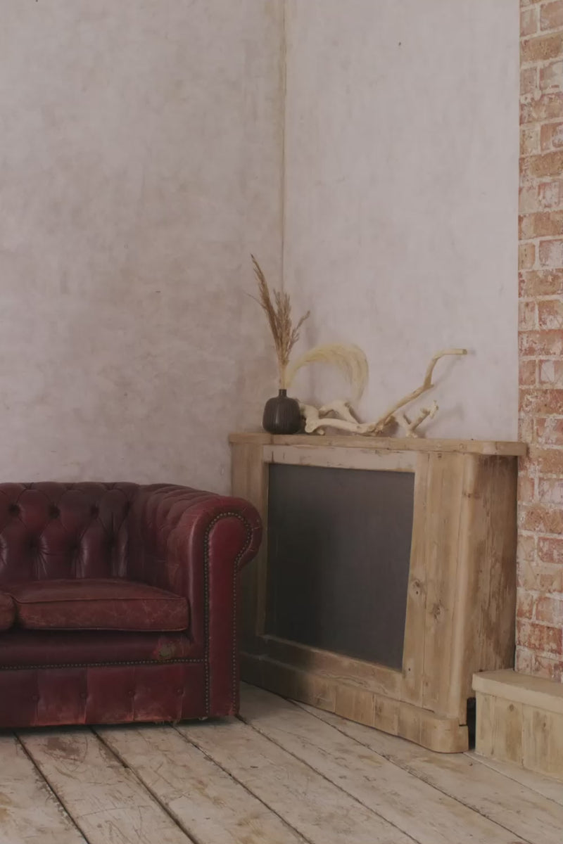 Black | Sleeveless Buttoned Waistcoat Top