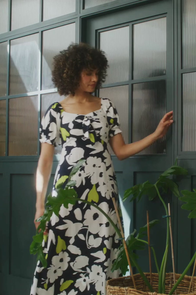 Navy | Floral Tie Front Puff Sleeve Midi Dress : Model is 5'8"/172 cm and wears UK8/EU36/US4/AUS8