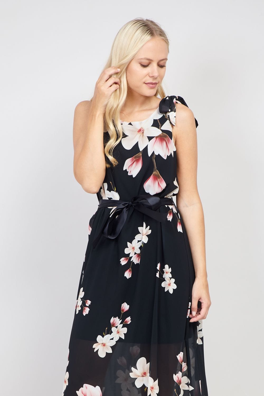 Black | Floral Tie Sleeve Dress