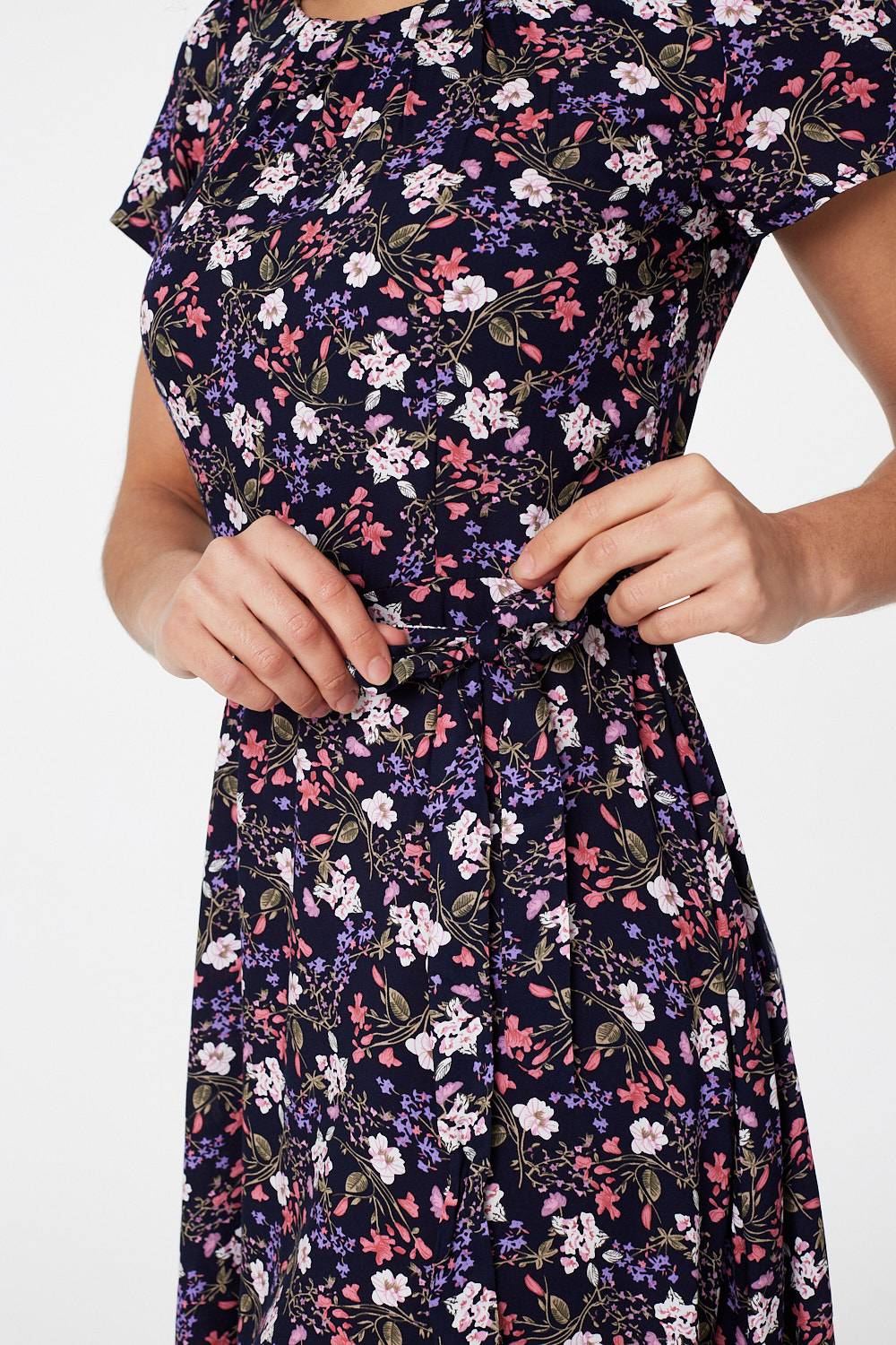 Navy | Floral Tie Waist Skater Dress