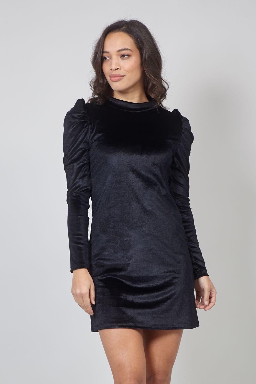 Black | Velvet Puff Sleeve Shift Dress