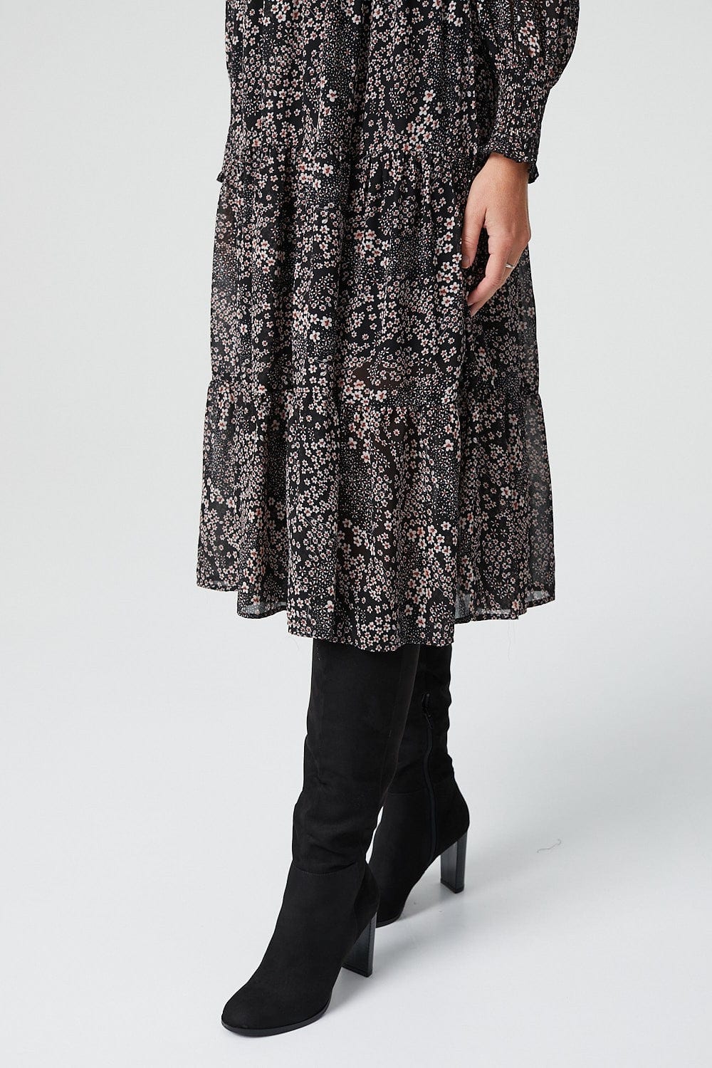 Black | Ditsy Floral Long Sleeve Midi Dress