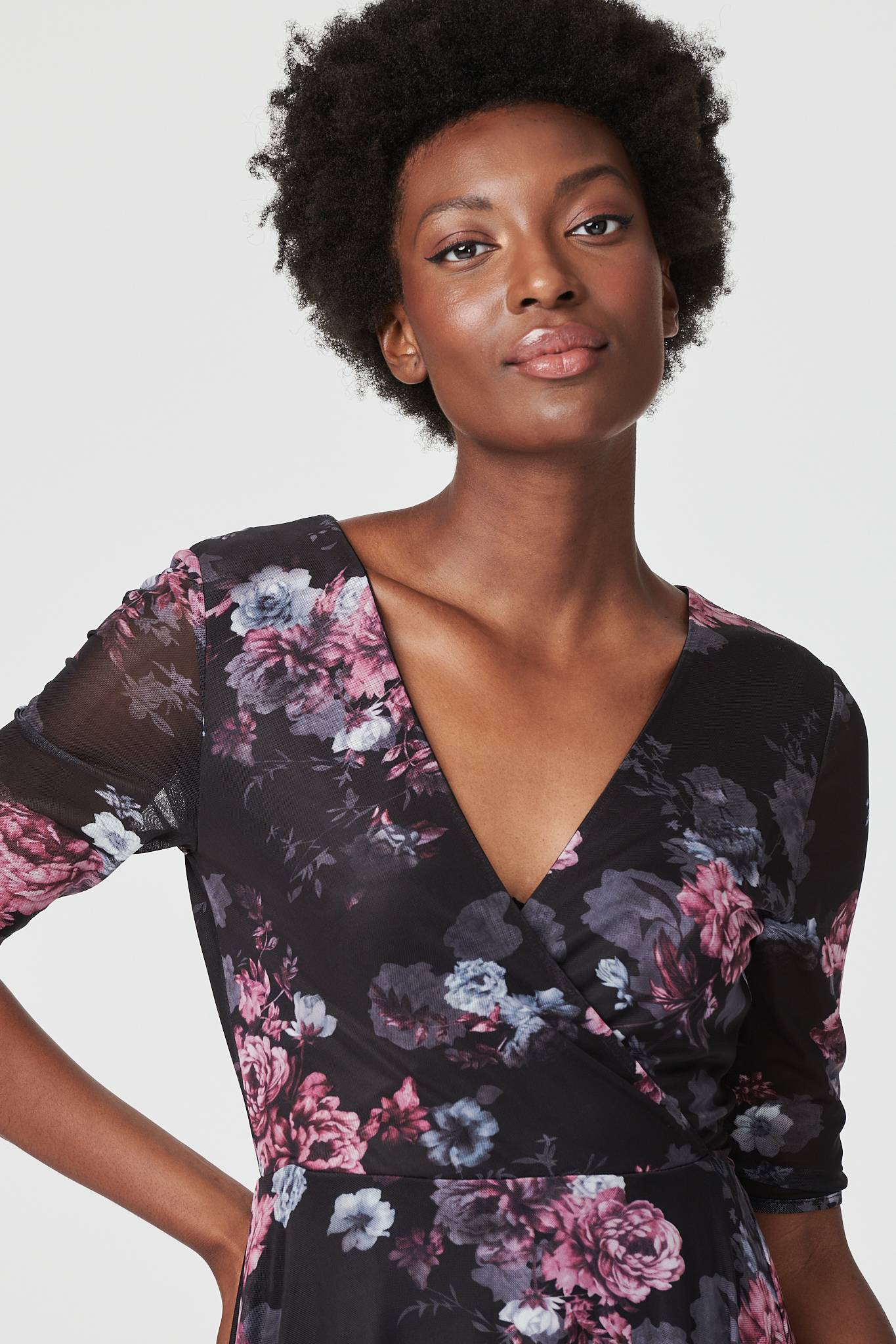 Black | Floral 3/4 Sleeve Mesh Midi Dress