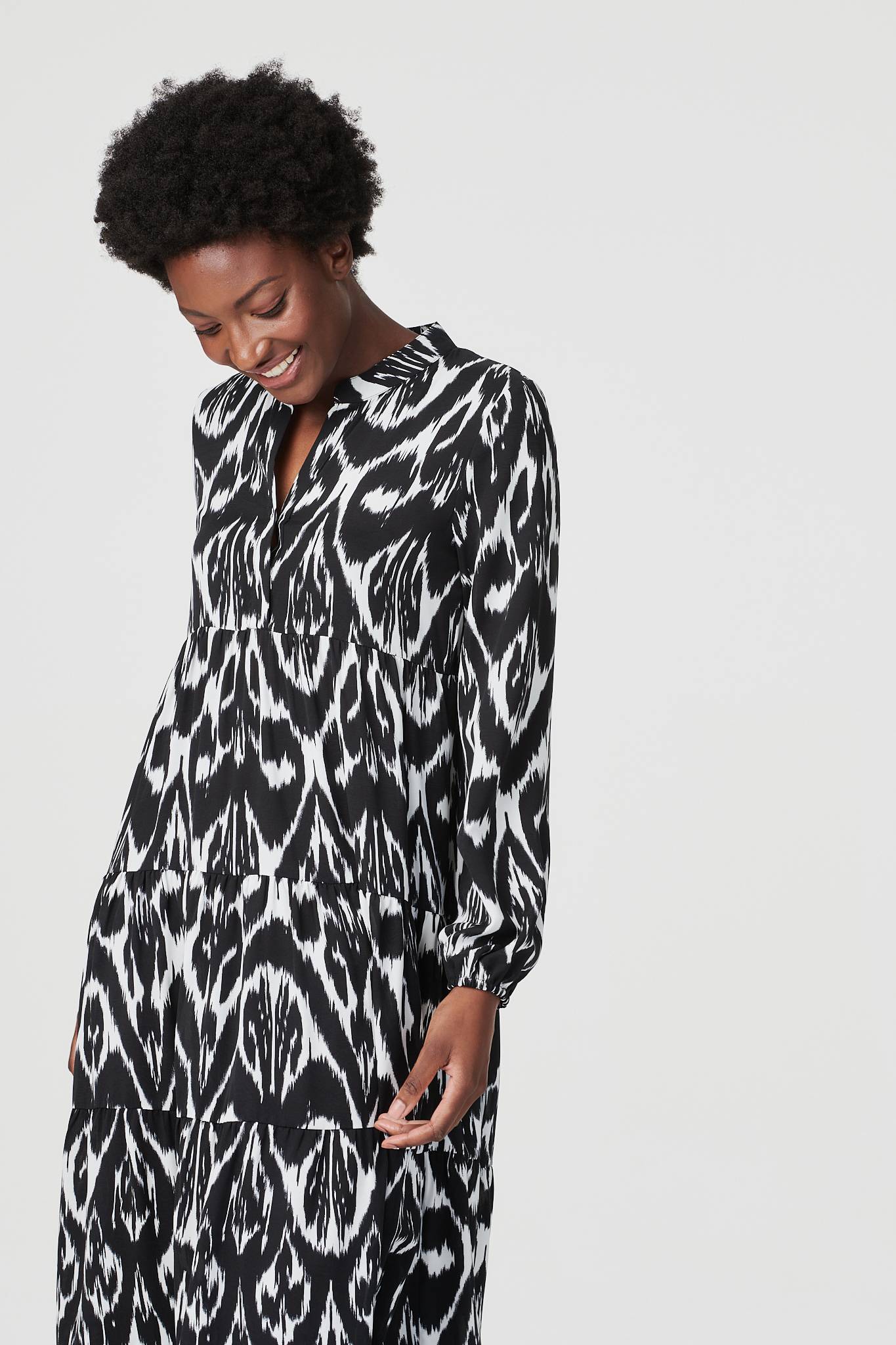 Black And White | Ikat Print Long Sleeve Smock Dress