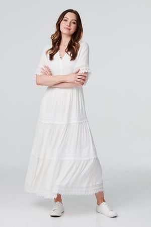 White | Short Sleeve Crochet Maxi Dress : Model is 5'9"/175 cm and wears UK8/EU36/US4/AUS8