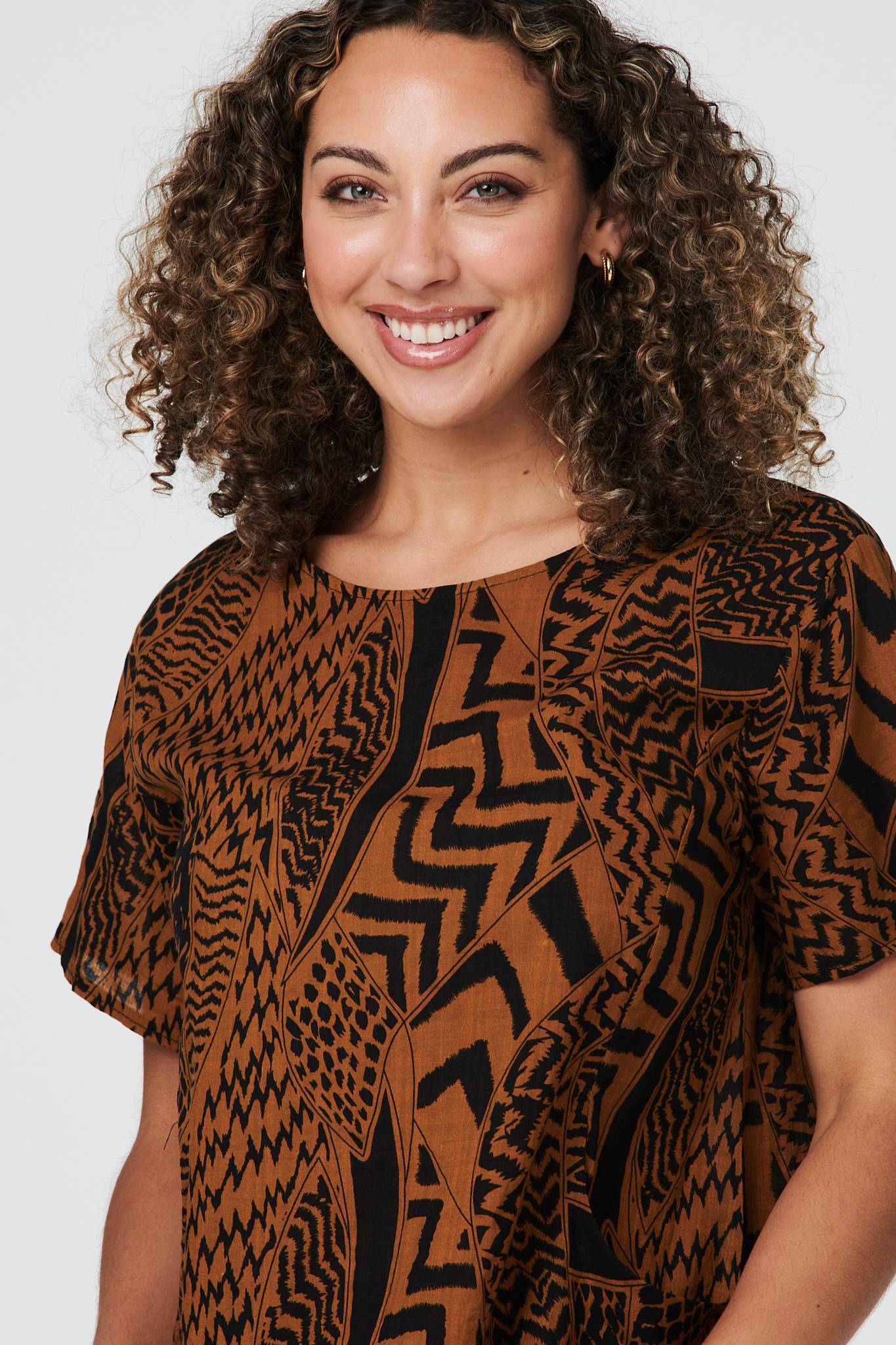 Mustard | Abstract Short Sleeve Tunic Dress
