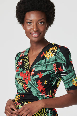 Black | Tropical Short Sleeve Ruched Dress