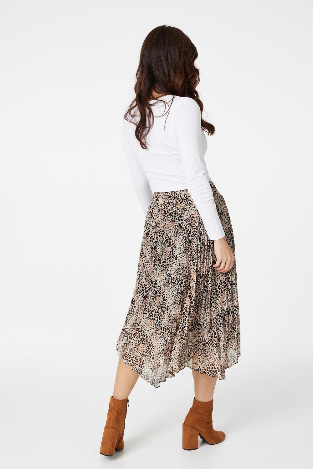 brown and red plaid skirt