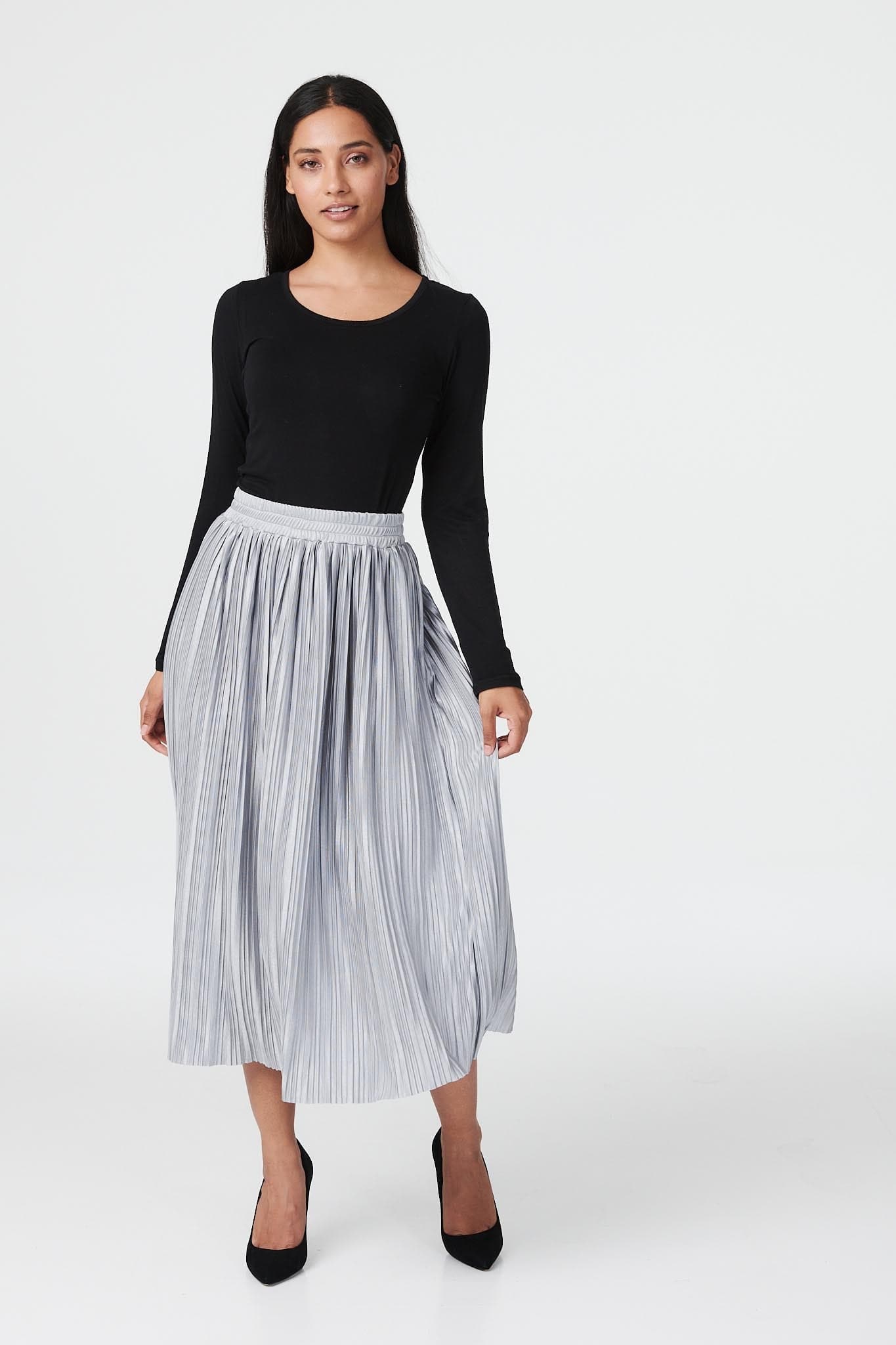 Silver | Pleated A-Line Midi Skirt : Model is 5'7.5"/171 cm and wears UK8/EU36/US4/AUS8