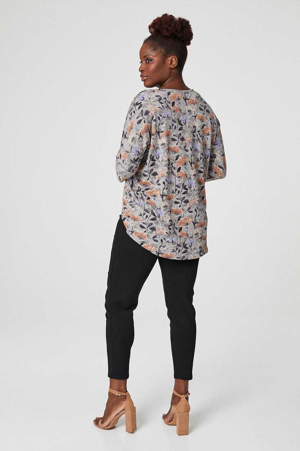Grey | Curve Floral Bloom Light Knit