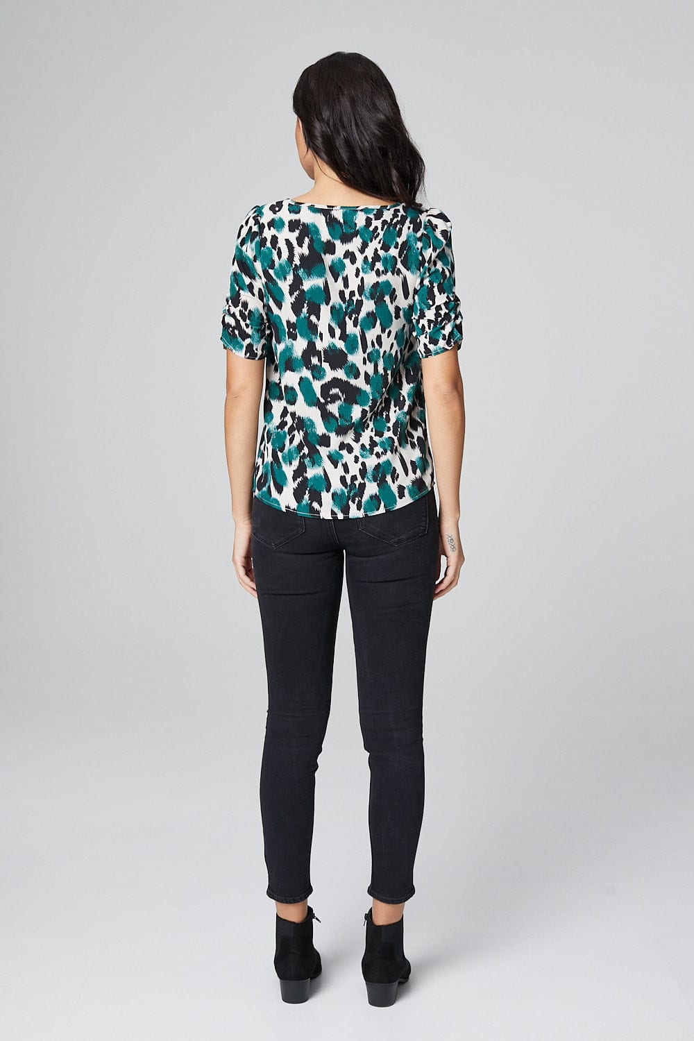 Green | Animal Print Puff Sleeve Blouse