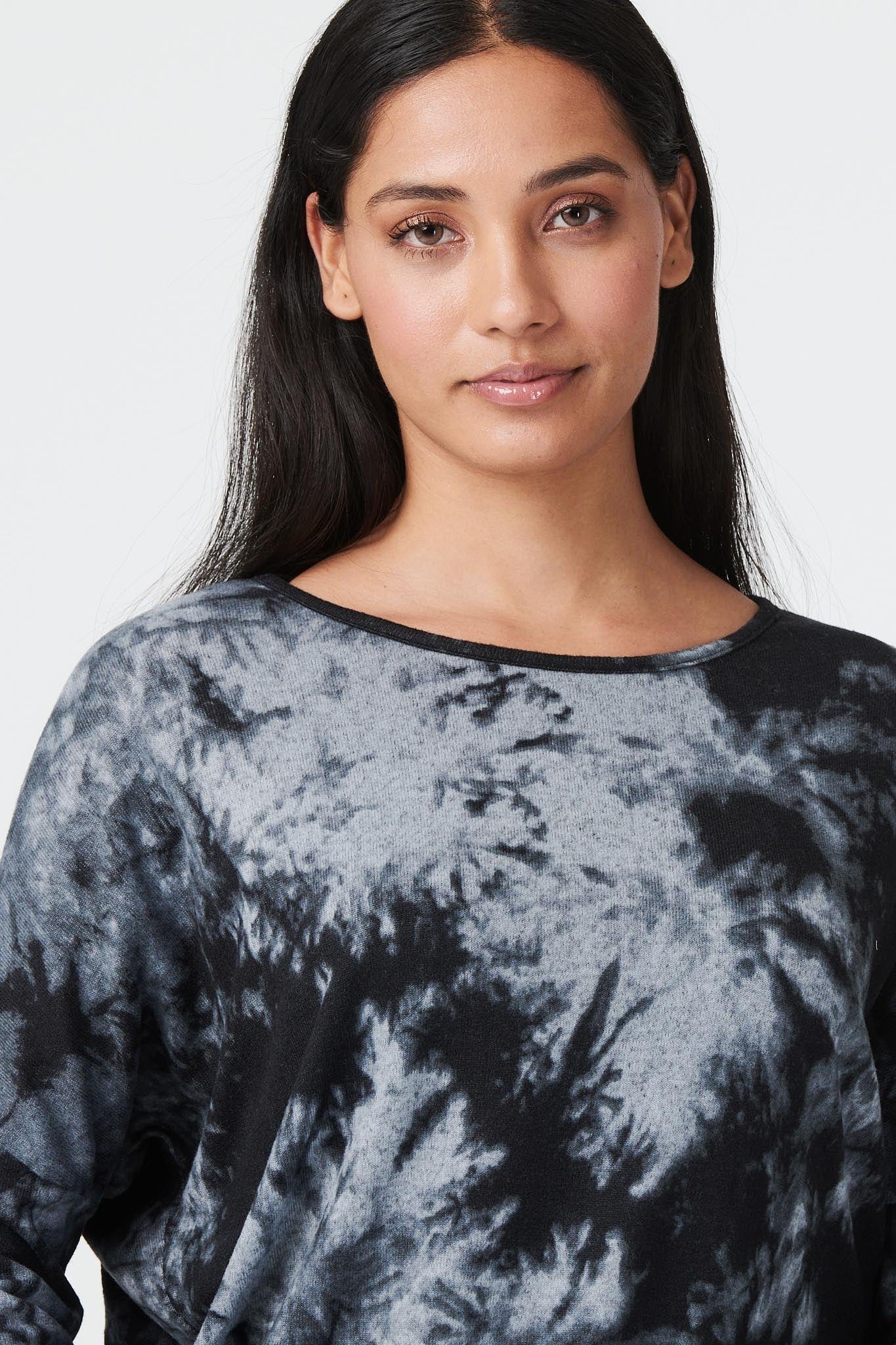 Black | Tie Dye Long Sleeve Oversized Jumper