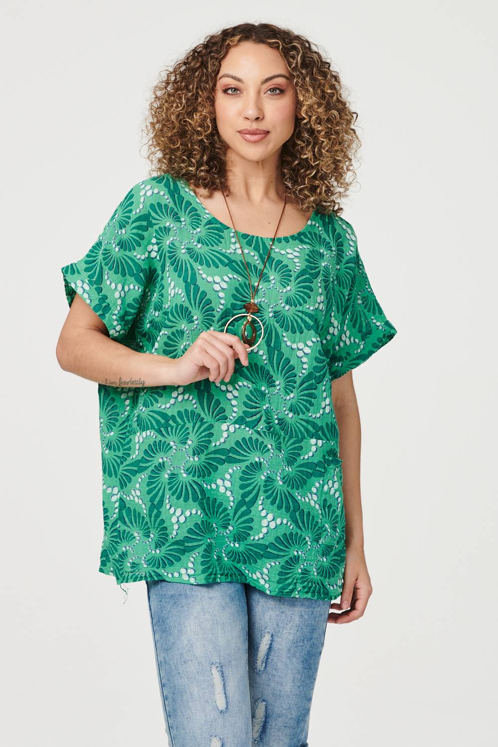 Green | Retro Print Blouse with Necklace