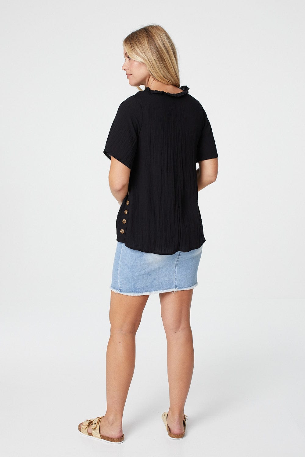 Black | Short Sleeve V-Neck Top